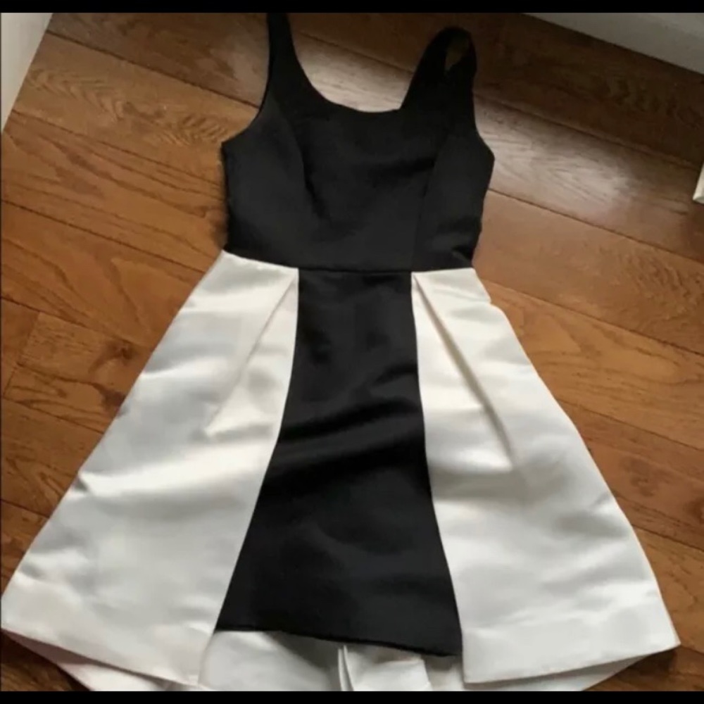 red sweetheart corset dress Beaded Tulle With Lace-Up Back allowing for a customizable BURBERRY BLUE LABEL Sleeveless sustainable clothing Pick Size:XS